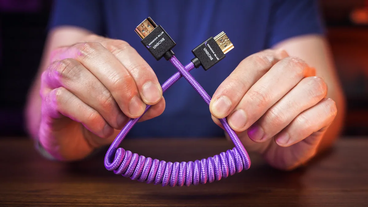 Kondor Blue Gerald Undone MK2 Coiled High-Speed HDMI Cable (30 to 60cm, Purple)