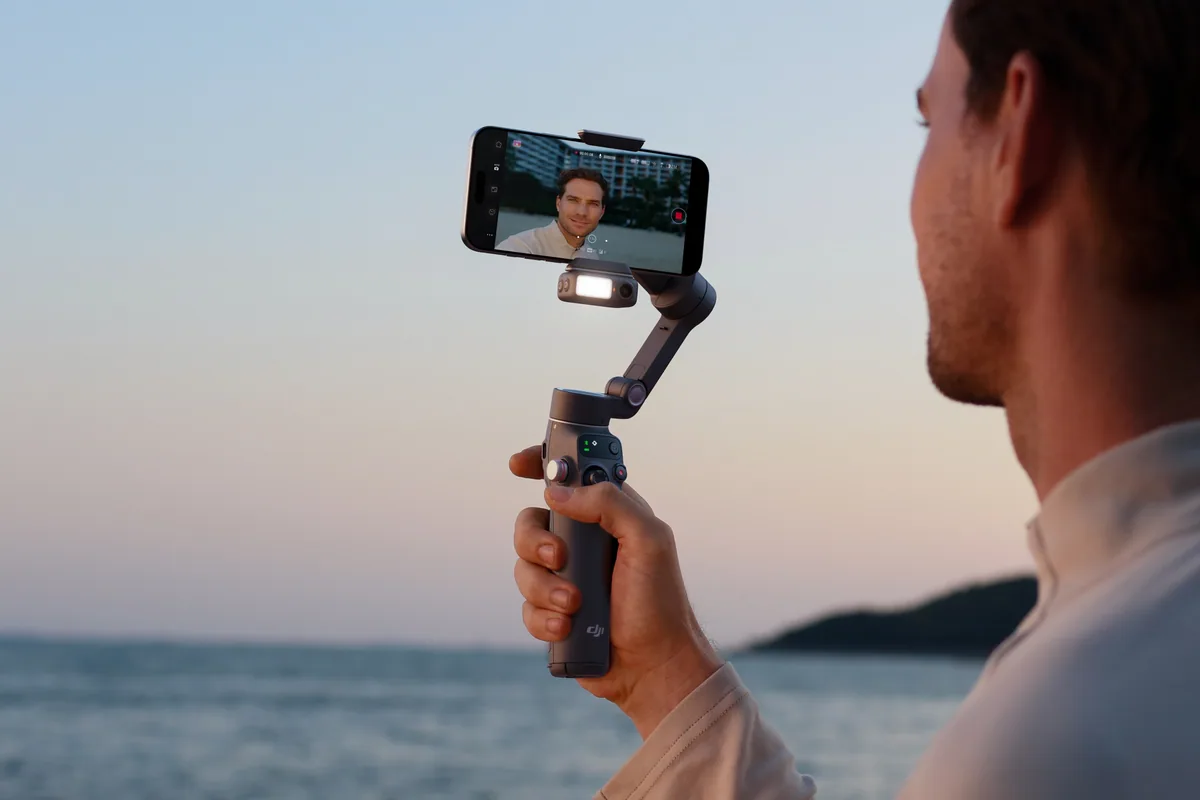 DJI Osmo Mobile 7 Series Tracking Kit