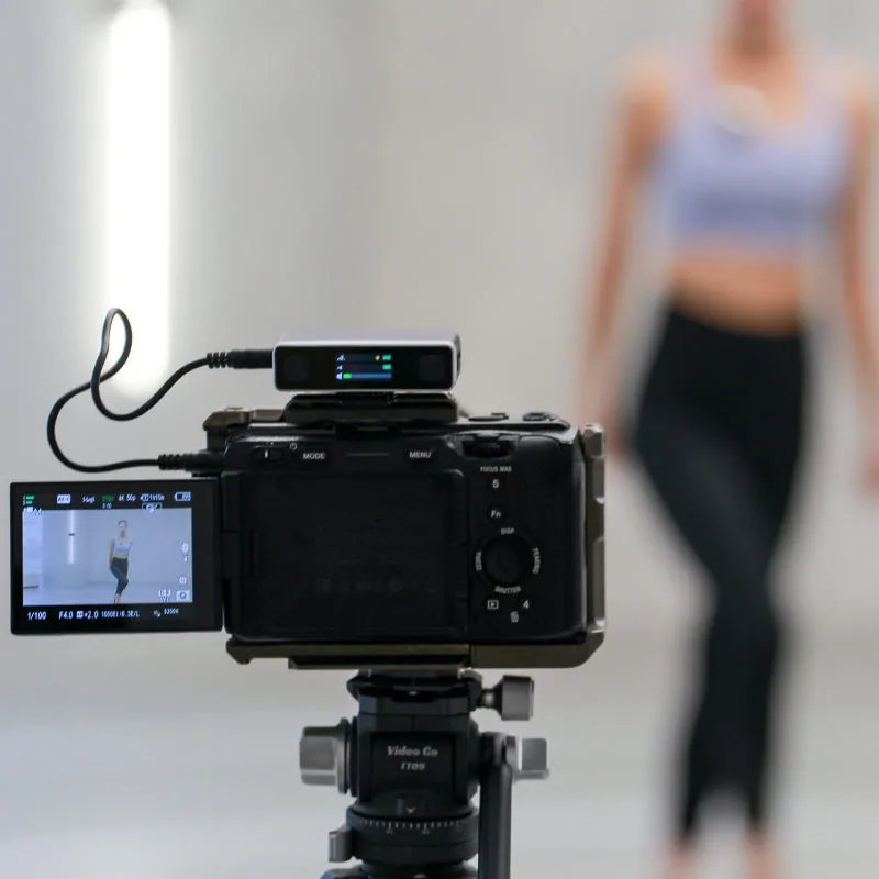 Ulanzi AM18 U-Mic 2-Person Wireless Microphone System for Cameras and Mobile Devices