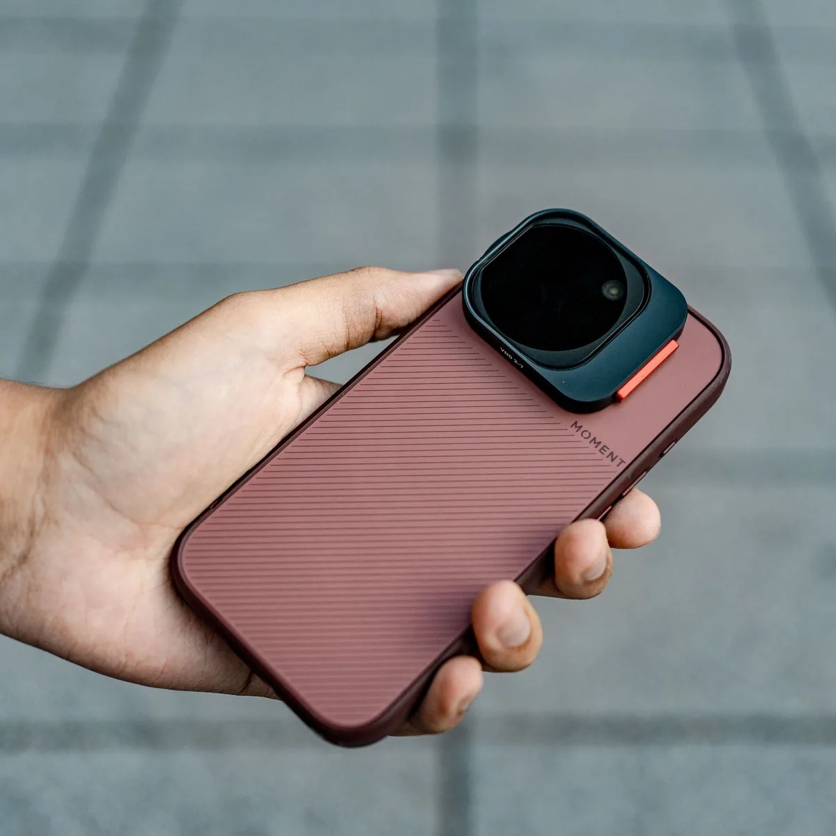 Moment QuickLock Variable ND Filter for iPhone 17 Pro Case (2-7 Stop)