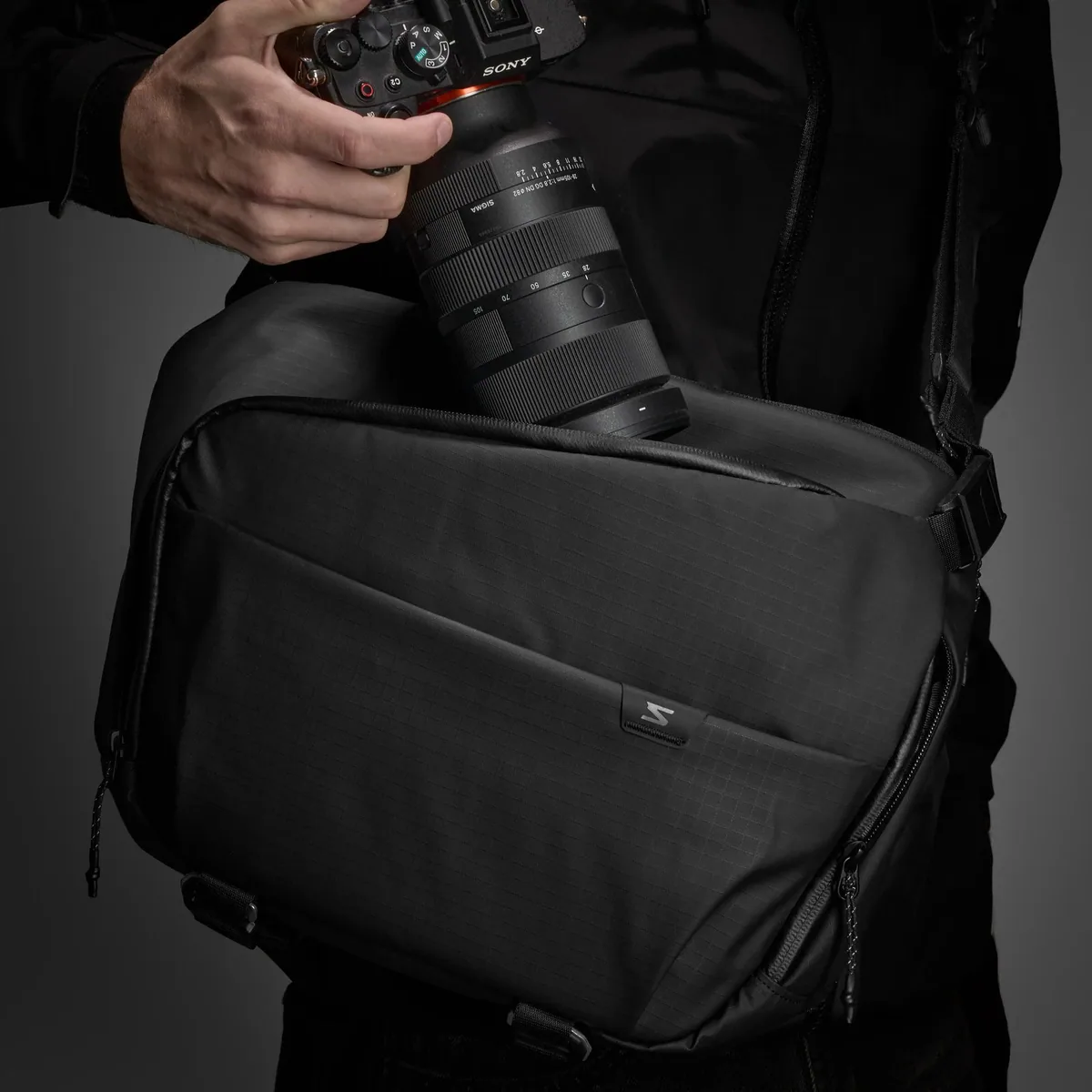 Sakk Gear Nomad Laptop & Camera Sling Bag