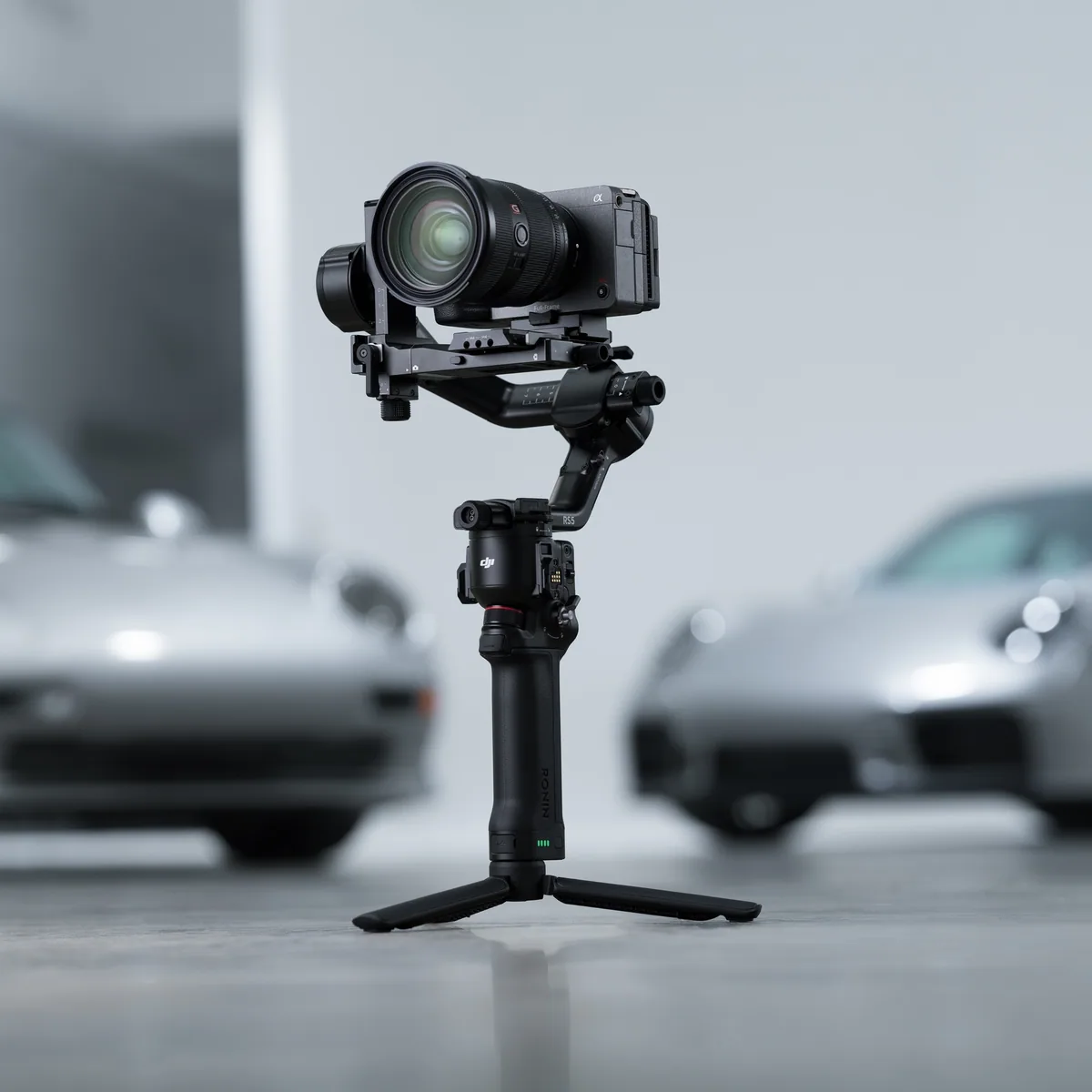 DJI RS 5 Gimbal Stabilizer
