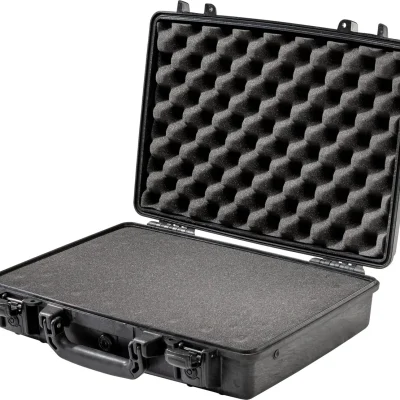Pelican 1470 Case (Black, With Foam)
