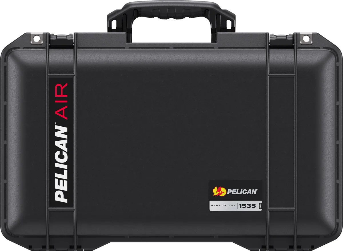 Pelican 1535 Air Case (Black, With Padded Dividers)