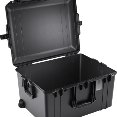 Pelican 1637 Air Case (Black, No Foam)