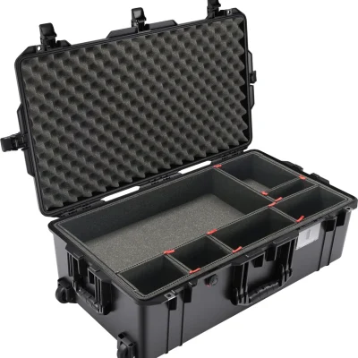 Pelican 1615 Air Case (Black, With TrekPak Insert)