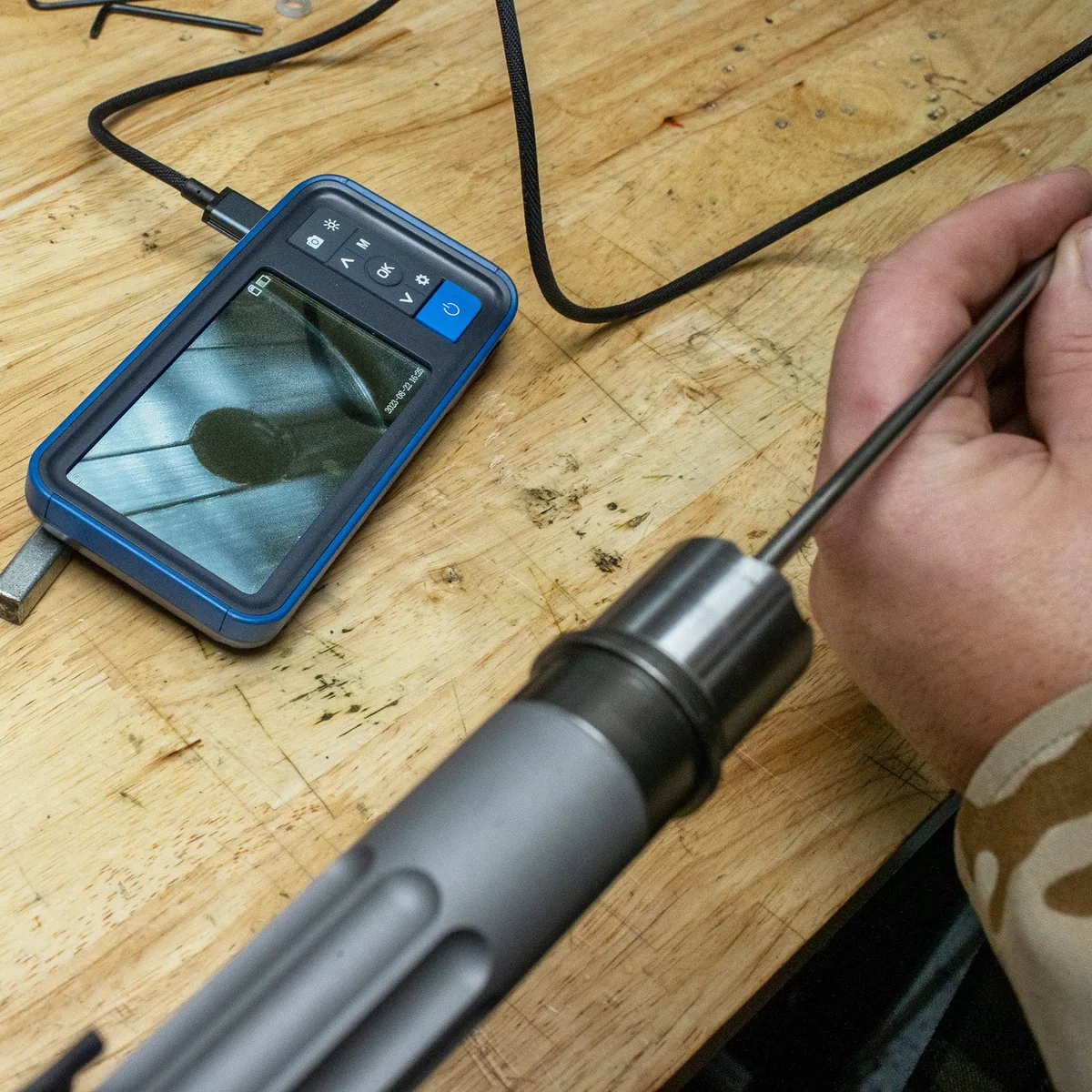 Teslong NTG450H 67cm Rigid Borescope with 4.5″ IPS HD Monitor